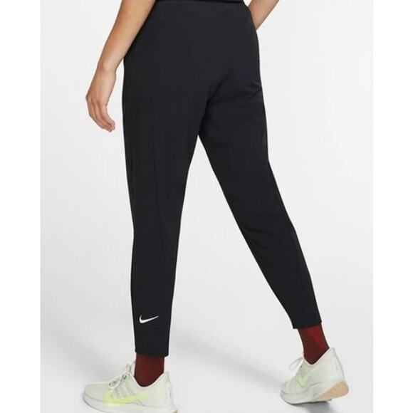 Nike Black Therma-FIT Essential Dry Pants Size Small - Picture 1 of 9